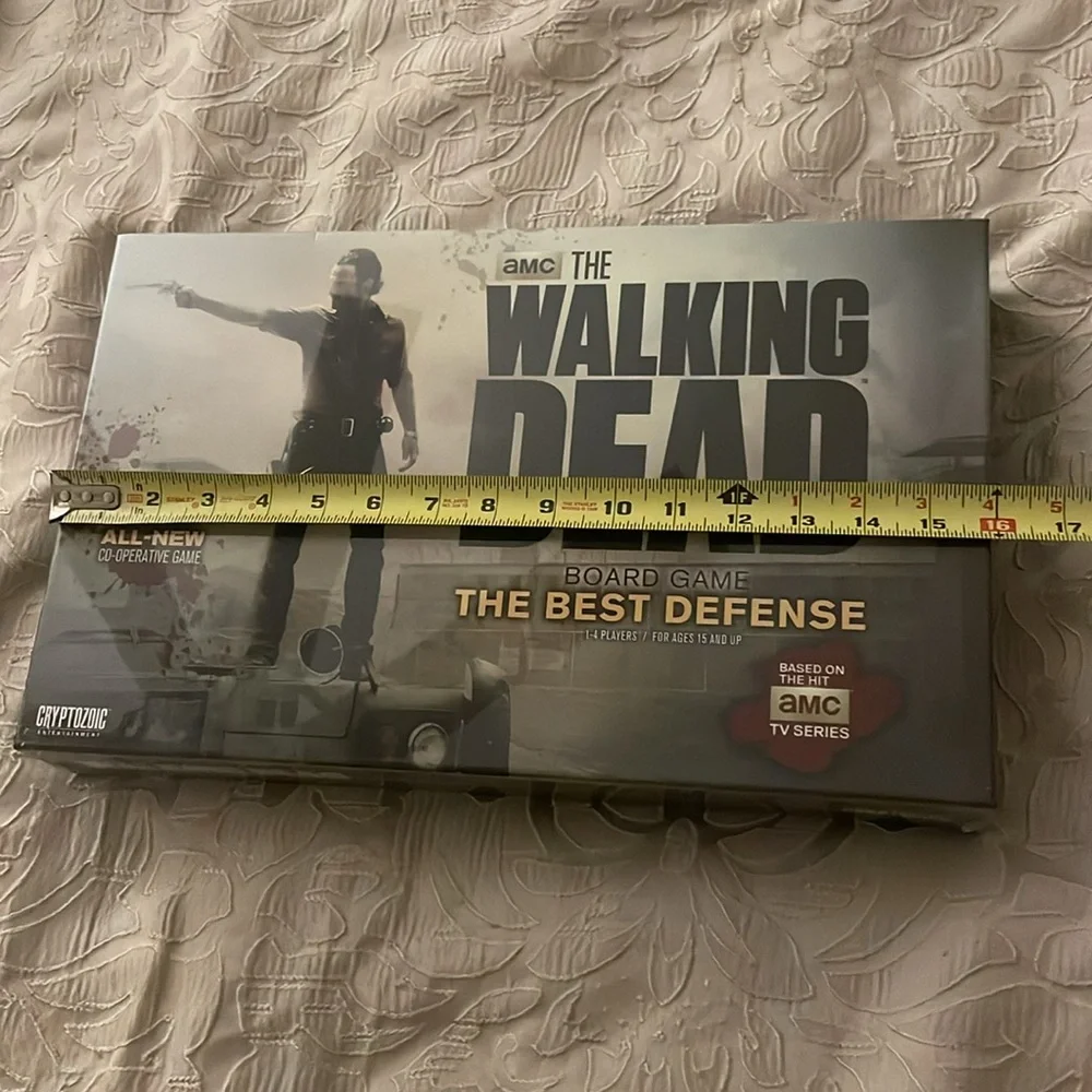 AMC The Walking Dead Board Game - New Still in the original Wrapper - Picture 5 of 11